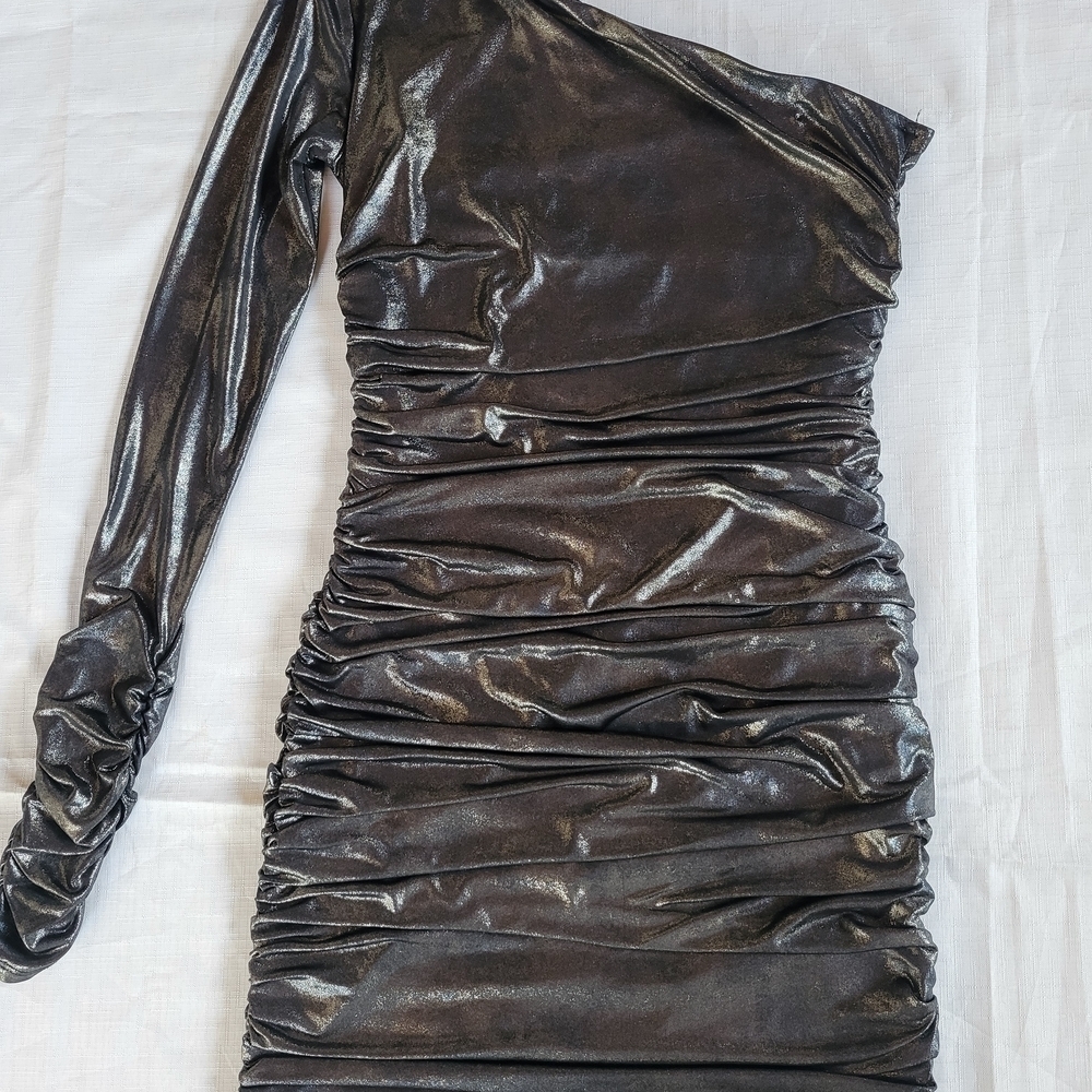Forever 21 Shiny Black One-Shoulder Dress